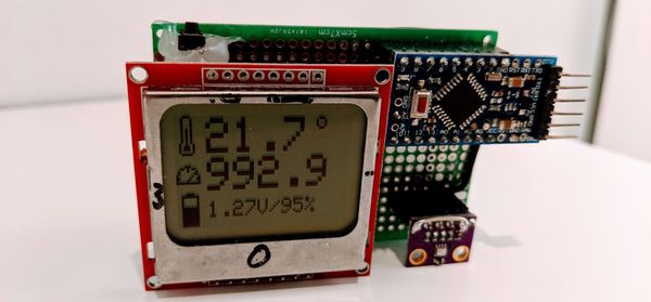 Battery powered sensor station with LCD display, temperature and humidity